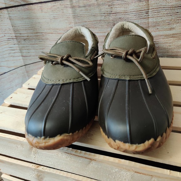 JBU Other - JBU ankle high rubber muck shoes